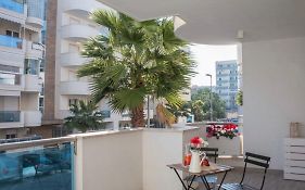 Nilu In Citta - Nuovo Appartamento Con Vista Mare